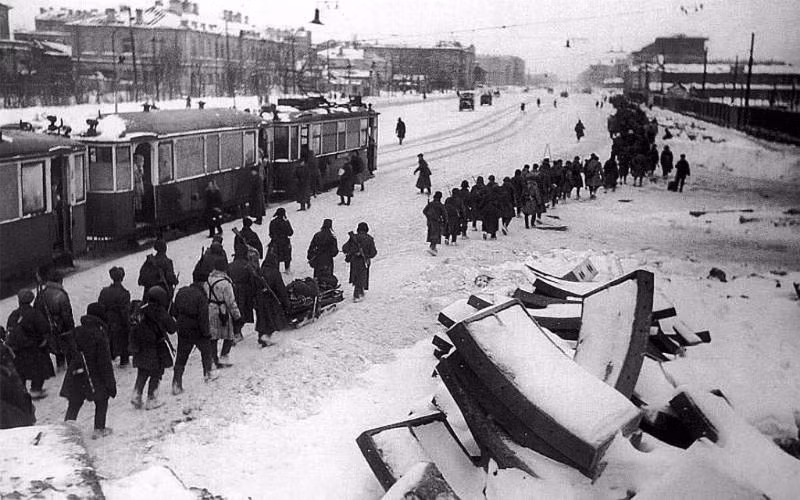 Leningrad năm 1942, thời điểm thành phố đang nằm trong sự bao vây của quân Đức. Ảnh: Vintag.es.