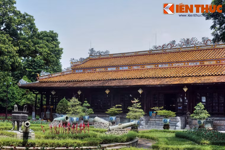 Vào năm 1993, điện Long An trở thành một di tích trong Quần thể di tích Cố đô Huế được công nhận là Di sản văn hóa thế giới ngày. Đến năm 1997, công trình này được công nhận là di tích cấp quốc gia của Việt Nam.