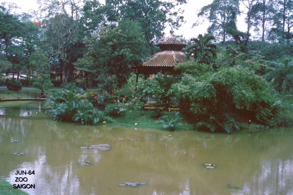 Tiểu đảo trong Thảo Cầm Viên. Ảnh: 121avn.