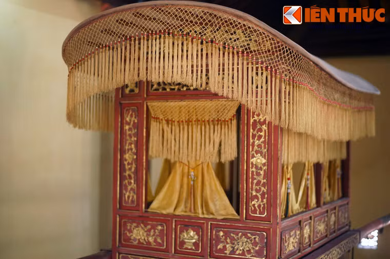 Một số hình ảnh khác về chiếc kiệu của Hoàng thái hậu Từ Cung.