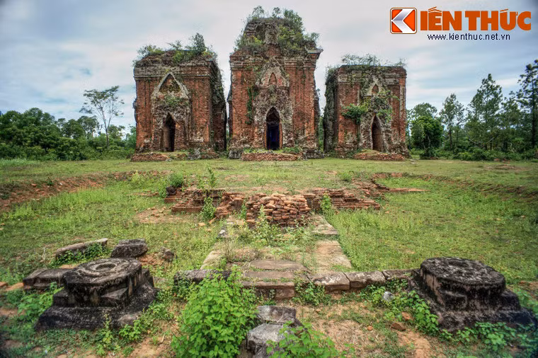 Giai ma dieu doc nhat vo nhi cua thap Cham Chien Dan