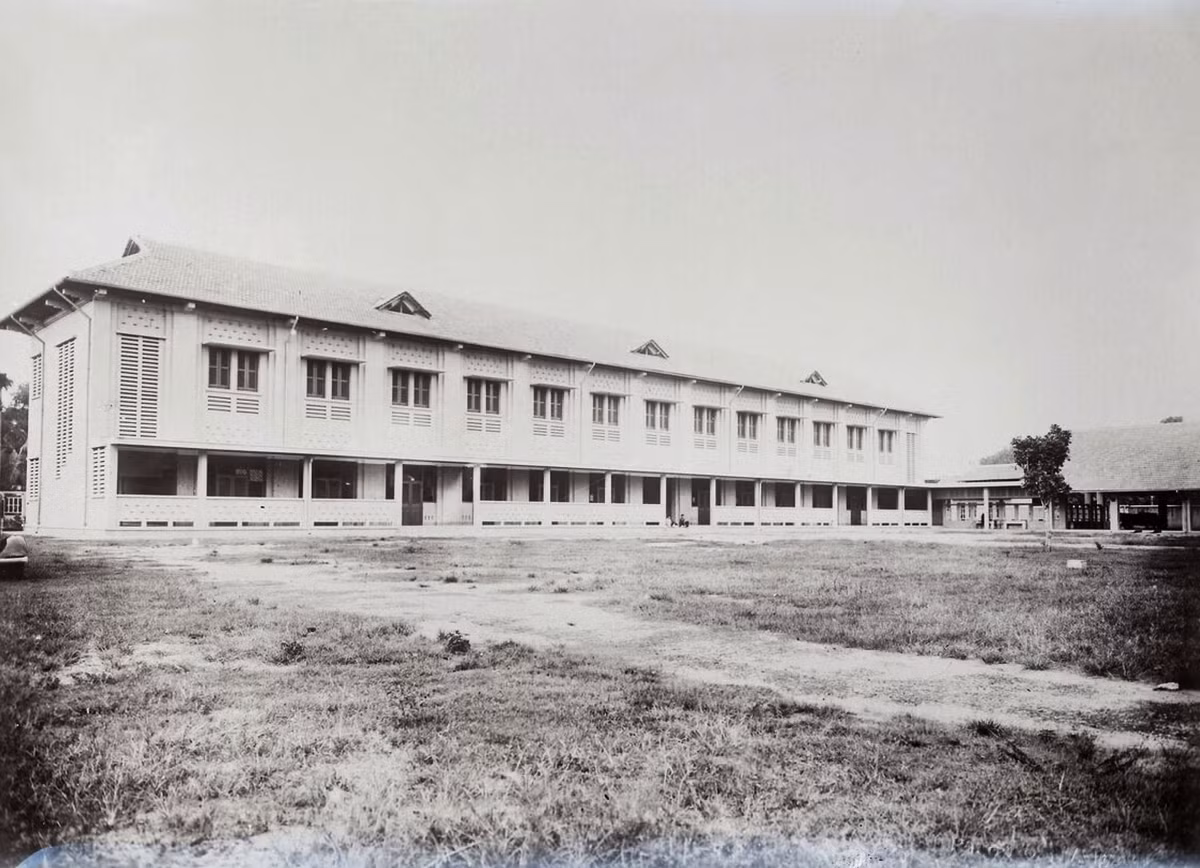 Trên sân trường Tân Định. Ảnh tư liệu.