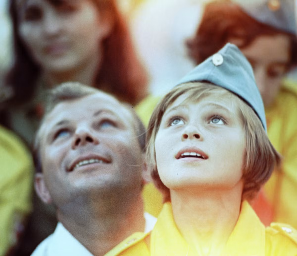 Theo thống kê, từ năm 1925 - 1969, trại đã đón 300.000 trẻ em, trong đó có hơn 13.000 trẻ em đến từ 70 quốc gia ngoài Liên Xô. Trong thời kỳ hoàng kim, có khoảng 30.000 trẻ em tham gia trại hè Artek mỗi năm. Các hoạt động chính ở trại hè là tắm biển, đốt lửa trại, khám phá thiên nhiên, tham gia các hoạt động cộng đồng, và đặc biệt là giao lưu giữa trẻ em của các quốc gia.