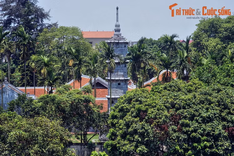 3. Chùa Bút Tháp (Thuận Thành, Bắc Ninh) là nơi sở hữu nhiều công trình điêu khắc – kiến trúc độc nhất vô nhị của nước Việt. Tên gọi “Bút Tháp” của ngôi chùa này gắn liền với một công trình đặc biệt, đó là tháp Báo Nghiêm.