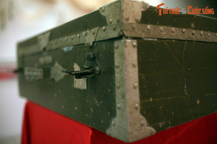 Chiếc va li làm từ xác máy bay F-4 của ông Nguyễn Đức Thảo, Sư đoàn 363 Phòng không.