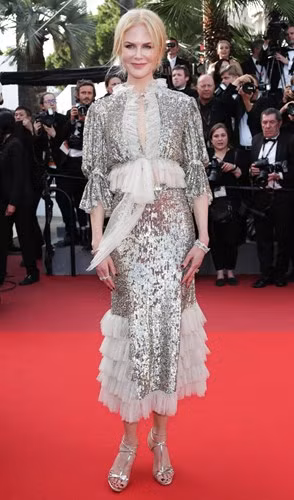 Diem nong 24h: Nguyen nhan khien 80 tre bi sui mao ga-Hinh-9