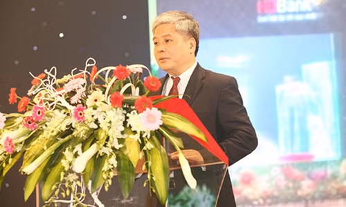 Pho Thong doc Dang Thanh Binh vua bi khoi to la ai?