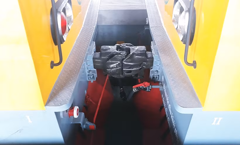 Đầu đấm móc nối toa đầu máy chạy thử.