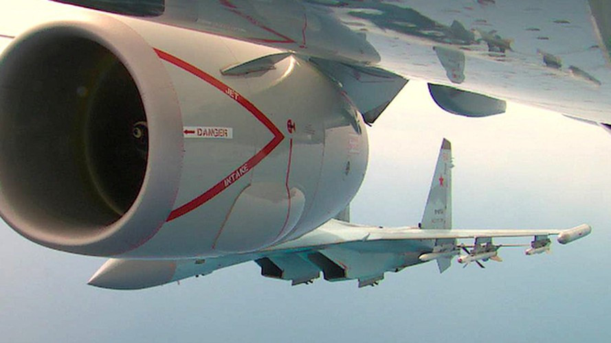 Theo phi công Knyshov, máy bay Mỹ nên bị bắn hạ ngay lập tức nếu có hành động đe dọa làm tổn hại đến lợi ích của Nga tại Syria, nhất là trong hoàn cảnh Moskva có đầy đủ vũ khí và nhân lực cần thiết.