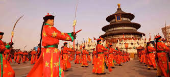 Trong ngày đầu năm mới, hoàng đế nhà Thanh sẽ tổ chức yến tiệc hoàng gia với đủ các món sơn hào hải vị.