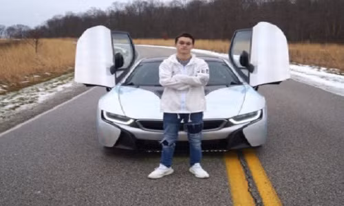 Eddy Zillan 18 tuổi đã trở thành triệu phú khi vẫn đang học trung học.