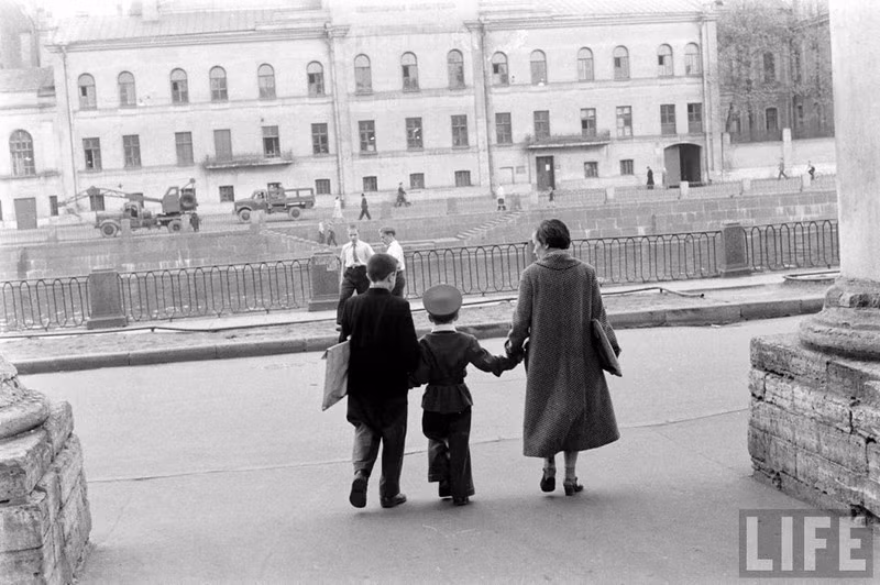 Khung cảnh bình yên ở St. Petersburg năm 1958.
