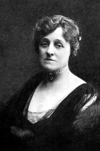 10. Edith Wharton là nữ tác giả đầu tiên giành được giải thưởng Pulitzer về Văn học năm 1921 với tác phẩm The Age of Innocence (Thời thơ ngây).