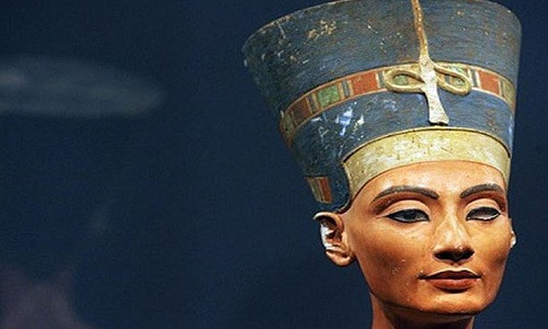 Nữ hoàng Nefertiti.