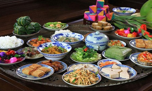 Thời điểm cúng Rằm tháng Giêng tốt nhất là vào giờ Ngọ (từ 11h - 13h) ngày 2/3 dương lịch (tức ngày 15/1 âm lịch). Ảnh minh họa: Internet.