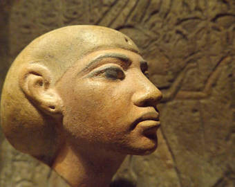 Là vợ của pharaoh Amenhotep III, Nữ hoàng Tiye cùng chồng trị vì Ai Cập cổ đại trong suốt 38 năm.
