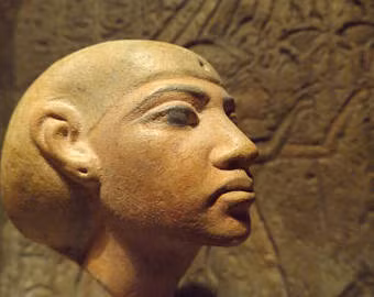 Là vợ của pharaoh Amenhotep III, Nữ hoàng Tiye cùng chồng trị vì Ai Cập cổ đại trong suốt 38 năm.