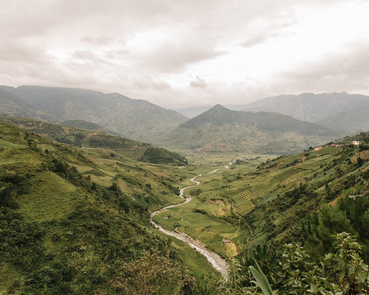 Dòng sông chảy qua Mù Cang Chải thuộc tỉnh Yên Bái