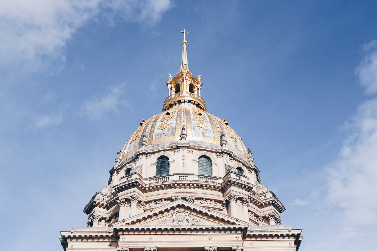 Trẻ em được miễn phí vé vào, còn người lớn mua vé với giá 9,50 €/ người.