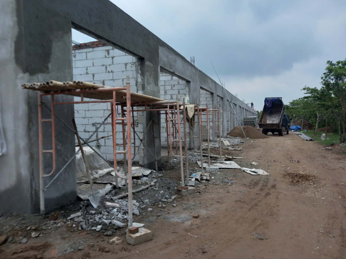 Hải Dương: Công trình “khủng” vi phạm hành lang thủy lợi kênh Đĩnh Đào - Hình 2 Hai Duong: Cong trinh “khung” vi pham hanh lang thuy loi kenh Dinh Dao-Hinh-2