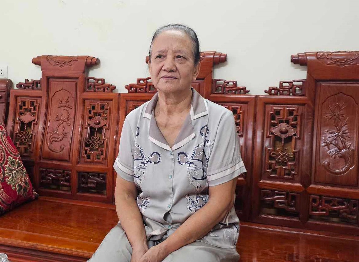 Cụ bà ở Hải Dương mất trộm vàng: Vì sao hơn 3 năm mới khởi tố? Cu ba o Hai Duong mat trom vang: Vi sao hon 3 nam moi khoi to?