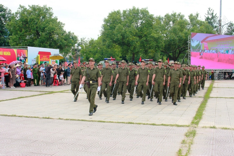 Hai Duong ra mat luc luong tham gia bao ve an ninh, trat tu o co so-Hinh-4