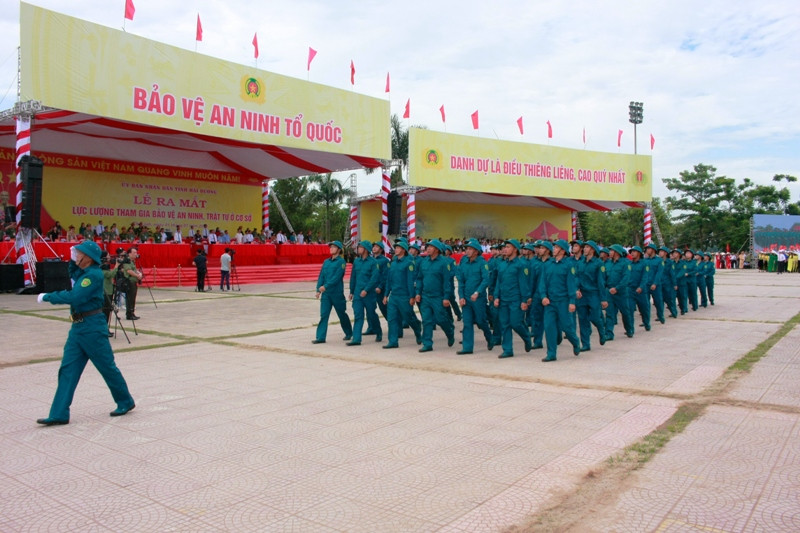 Hai Duong ra mat luc luong tham gia bao ve an ninh, trat tu o co so-Hinh-5