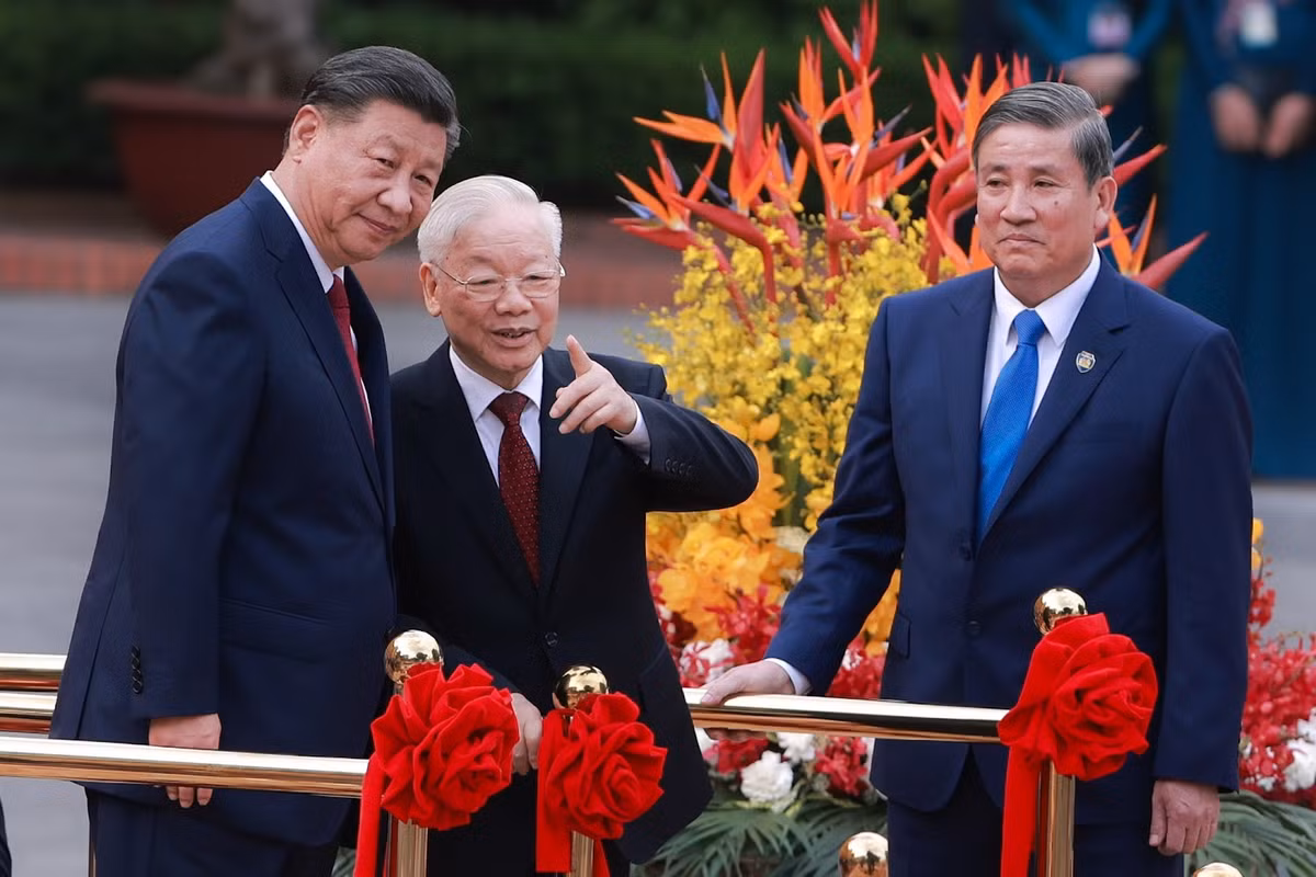 Tổng Bí thư Nguyễn Phú Trọng đón Tổng Bí thư, Chủ tịch Trung Quốc Tập Cận Bình tại Phủ Chủ tịch, thủ đô Hà Nội, ngày 12/12/2023 