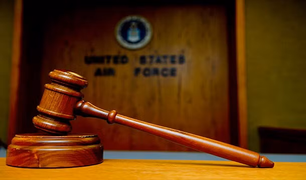 Mặc dù phân biệt chủng tộc, giới tính và phân biệt đối xử vẫn còn tồn tại ở nhiều nơi trên thế giới nhưng phần lớn các chính phủ đã thông qua luật cấm phân biệt đối xử.