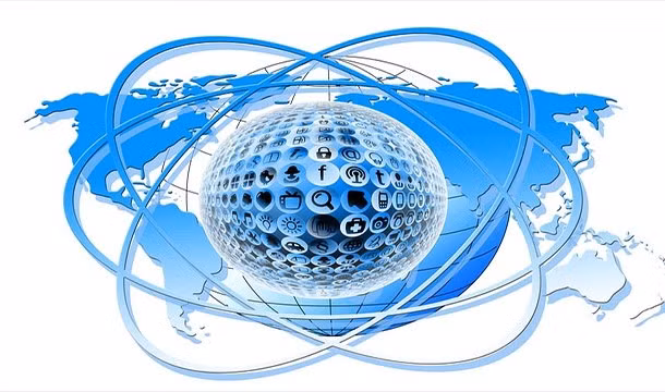 Năm 1995, dưới 1% dân số thế giới tiếp cận Internet. Hiện nay, con số này lên đến 40%.