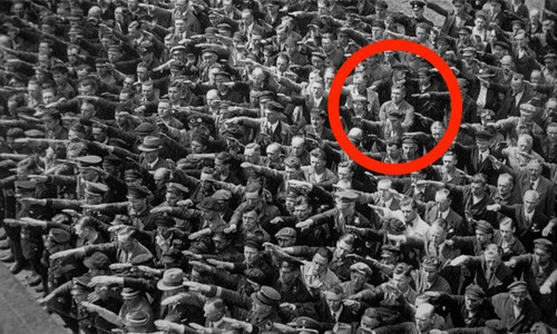 Cuoc doi nguoi dan ong duy nhat khong chao kieu phat xit