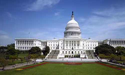 Tổng thống thứ 33 của Mỹ Harry Truman từng gọi tòa Bạch Ốc là “nhà tù màu trắng rộng lớn” để miêu tả cuộc sống cô đơn và biệt lập khi sống tại Nhà Trắng.