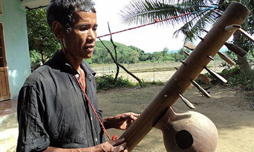 Nguoi dan ong H’re sau vu an loan luan