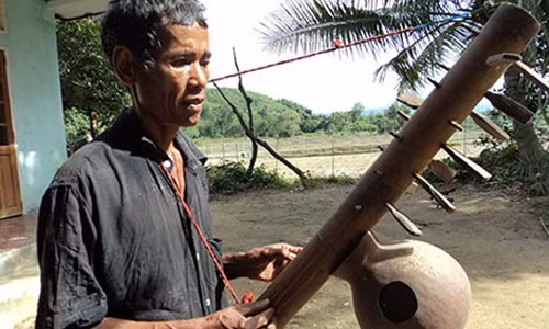 Nguoi dan ong H’re sau vu an loan luan