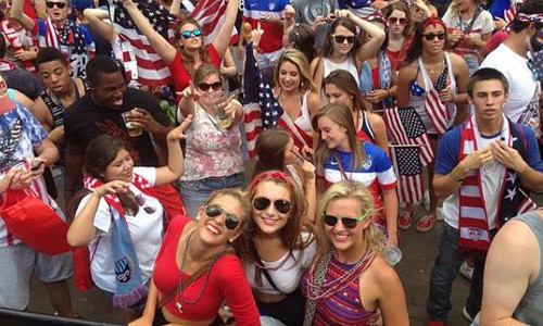 54% dân số Mỹ tin vào sự tồn tại của đấng tối cao (thần linh).