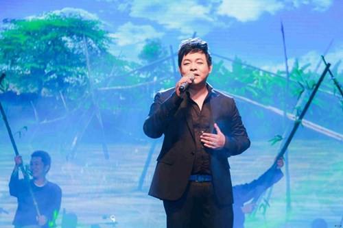 Quang Le tiet lo cat-xe khung khi hat dam cuoi o Lao Cai-Hinh-2