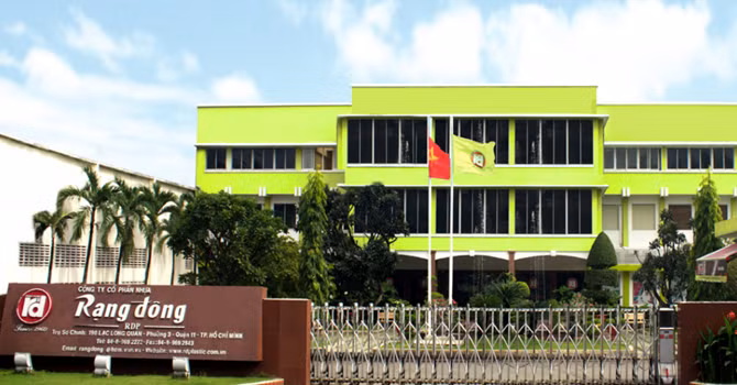 Nhựa Rạng Đông: Chủ tịch bị bán giải chấp, Tổng giám đốc từ chức Nhua Rang Dong: Chu tich bi ban giai chap, Tong giam doc tu chuc