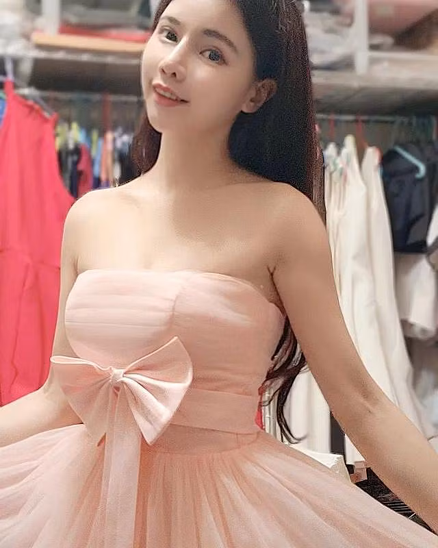 Cô nàng cho biết, trước đây cô theo đuổi phong cách dễ thương, gợi cảm vừa phải nên vừa lòng đông đảo mọi người.