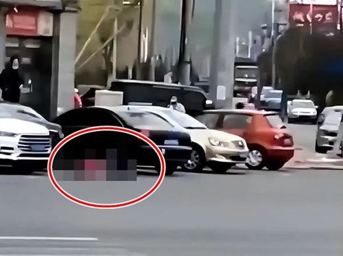 Me den khuyen giai con gai, ai ngo gap chuyen kinh hoang