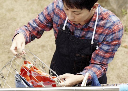 Phuc vu quy ba 65 tuoi, nam bao mau keu troi du luong cao