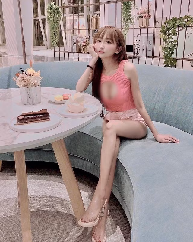 Mọi người không thể liên hệ được ngoại hình và công việc thực sự của hot girl.