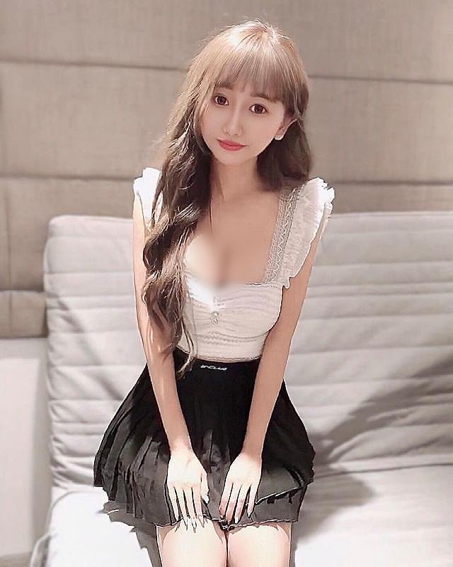 Nhiều fan hâm mộ của Tiểu Tiểu cho rằng, cô nàng chẳng khác nào một cô búp bê xinh đẹp.