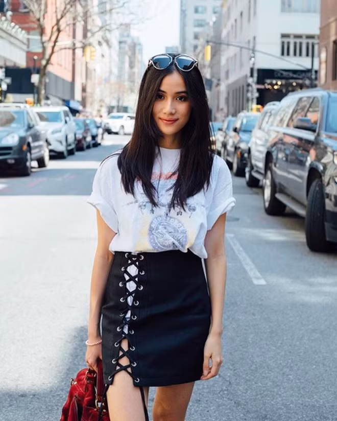 Jane Attaskulchai là người có tầm ảnh hưởng nhất nhóm. Cô nàng là một nữ doanh nhân từng xuất hiện trên nhiều tạp chí lớn của Thái Lan.