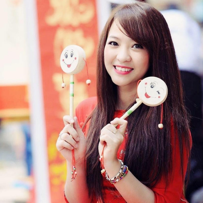 Tuy nhiên, Nam Cường cũng đưa ra câu trả lời cho những đồn đoán trên ngay sau đó. Anh chia sẻ bản thân không quan tâm thị phi showbiz và chỉ cần gia đình, người thân hiểu mình là được.