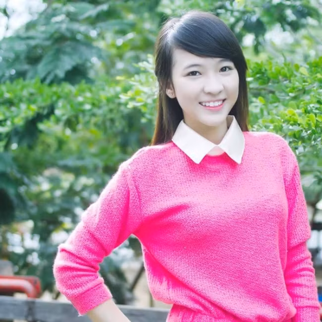 Ở thời điểm cả hai tổ chức lễ cưới, bên cạnh những lời chúc mừng từ bạn bè đồng nghiệp cùng fan, giọng ca “Khó” cũng nhận nhiều bàn tán trái chiều như “ham giàu, vì gia tài kếch xù nhà vợ”, “kết hôn theo ý bố mẹ” hay “lấy vợ để che đi giới tính thật”.