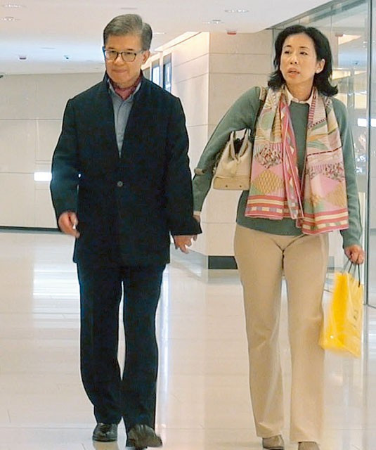 Hoa hau dep nhat nhi Hong Kong: 50 tuoi van duoc dai gia say me-Hinh-8