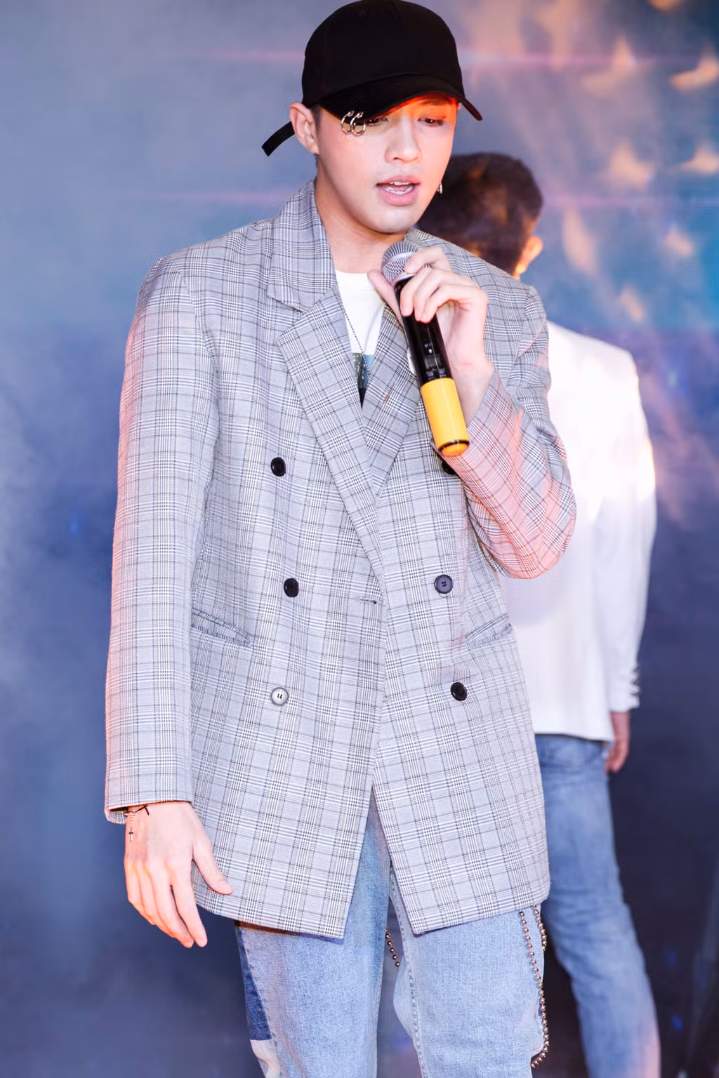 Đại diện Noo Phước Thịnh cho biết Zack Hemsey gửi đơn kiện từ năm 2017, tuy nhiên, đến nay vẫn chưa được giải quyết. Hiện, phía nam ca sĩ sinh năm 1988 làm việc với luật sư và từ chối tiết lộ chi tiết cụ thể xoay quanh vụ kiện.