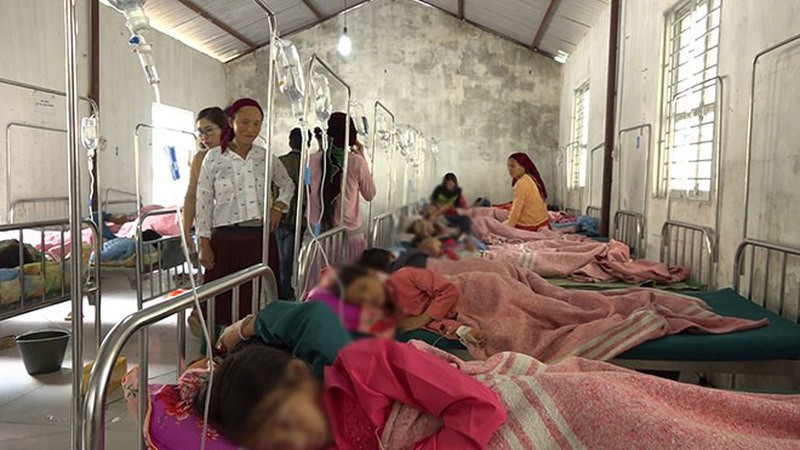 “Ta hoa” khi ruoc ga nhiem doc, com moc, thit oi trong bua an HS-Hinh-2