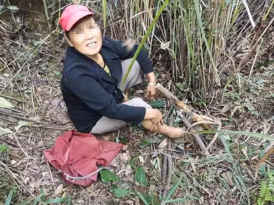 Dat bay san lon rung, chang ngo 