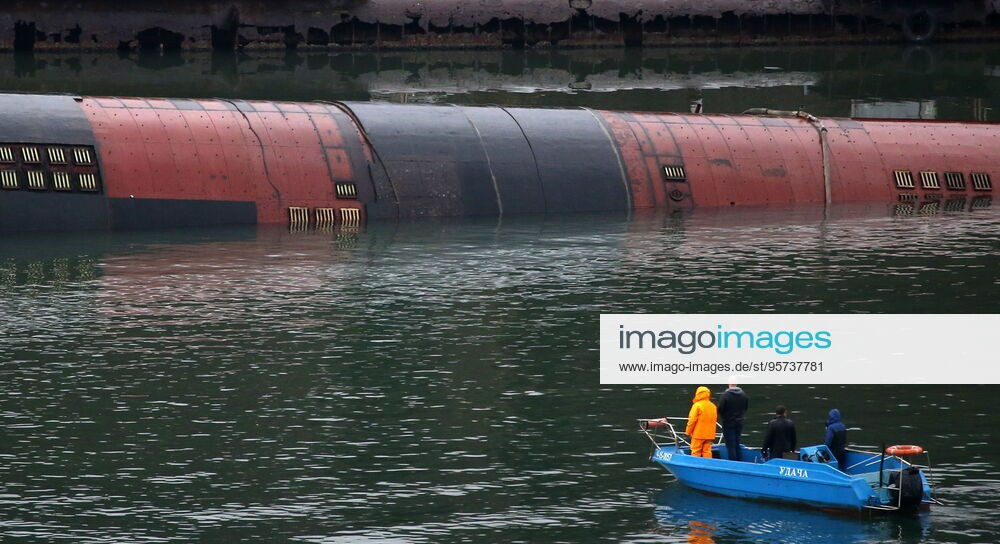 Theo thông báo thì ụ nổi PD-16 có tuổi đời rất cao, nó được đóng từ năm 1939 và đưa vào sử dụng từ năm 1941, phương tiện này tiếp nhận được những con tàu có lượng giãn nước lên đến 5.000 tấn.